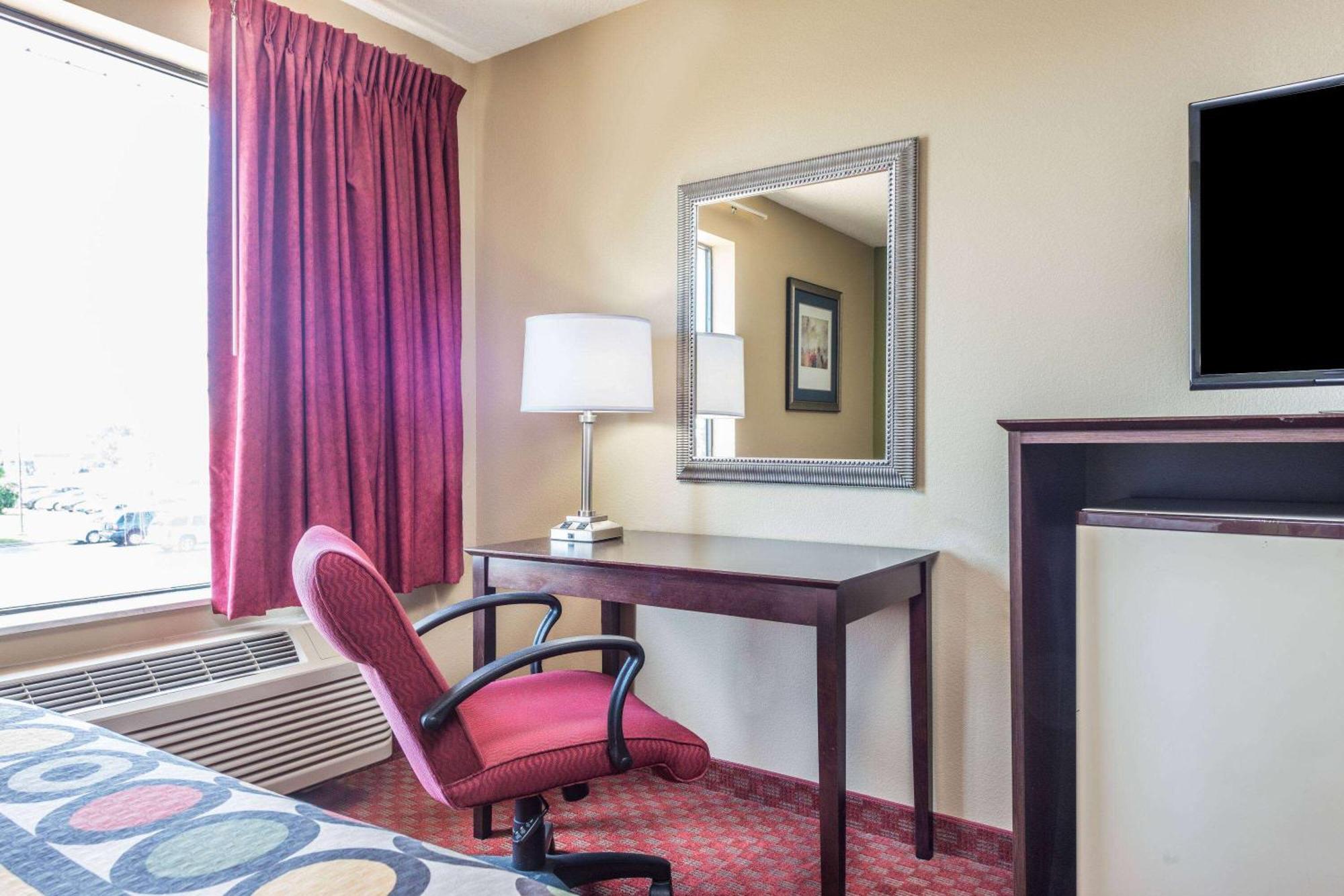 Hotel Super 8 By Wyndham Troy Il/St. Louis Area Esterno foto