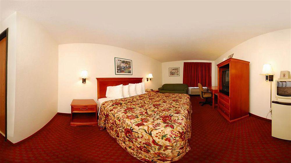 Hotel Super 8 By Wyndham Troy Il/St. Louis Area Esterno foto